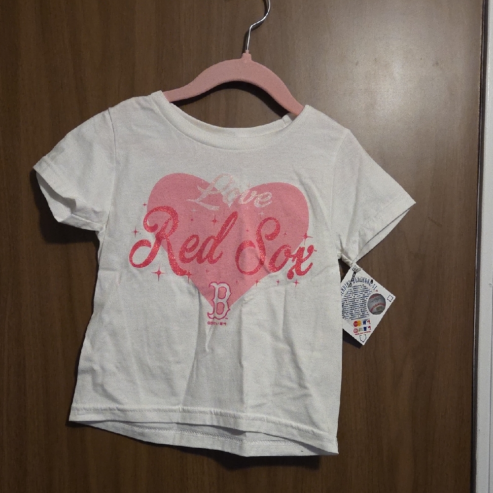 NWT Kids White and Pink Tee with Heart Design MlB Genuine Mercsndise